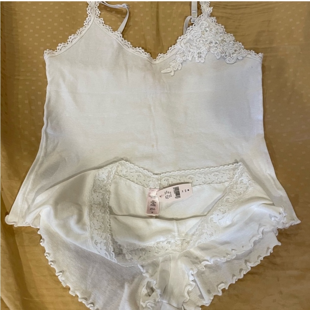 White Lace Chemise with Scalloped Edges